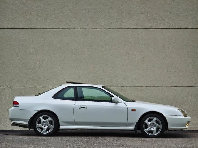 1998 Honda Prelude JDM car for sale — photo 8 of 25