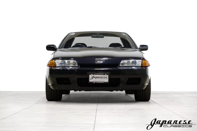 1991 Nissan Skyline JDM car for sale — photo 2 of 25