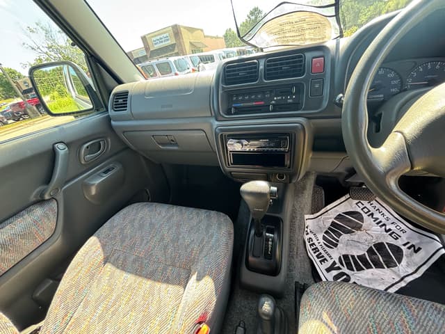 2001 Suzuki Jimny JDM car for sale — photo 6 of 8