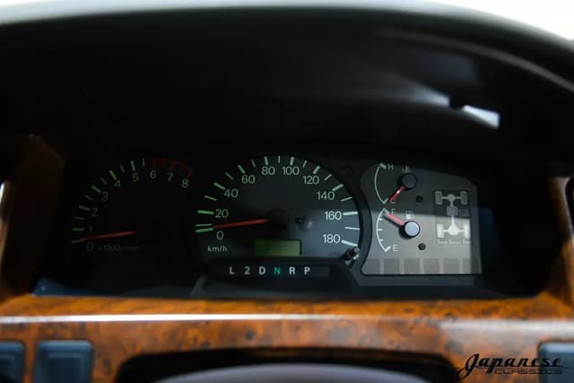 1996 Mitsubishi Delica JDM car for sale — photo 15 of 25