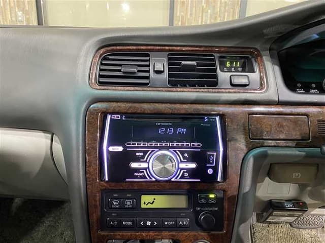 1999 Toyota Mark II JDM car for sale — photo 23 of 25