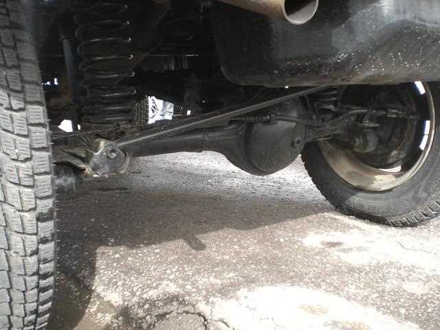 1998 Suzuki Jimny JDM car for sale — photo 15 of 16