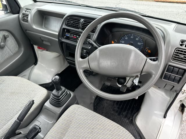 2001 Suzuki Carry JDM car for sale — photo 12 of 16