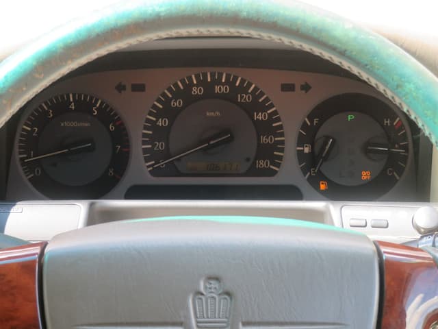 2000 Toyota Crown JDM car for sale — photo 12 of 25
