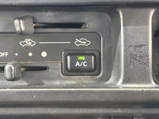 1999 Daihatsu Hijet JDM car for sale — photo 11 of 23