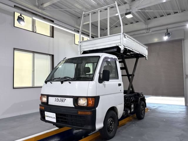 1997 Daihatsu Hijet JDM car for sale — photo 2 of 25