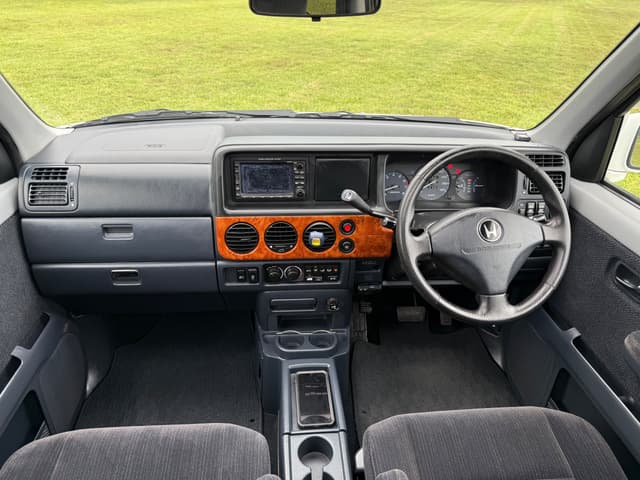 2000 Honda Stepwagon JDM car for sale — photo 16 of 25