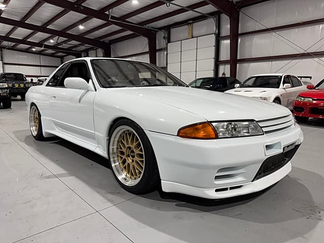 1995 Nissan Skyline JDM car for sale — photo 9 of 23