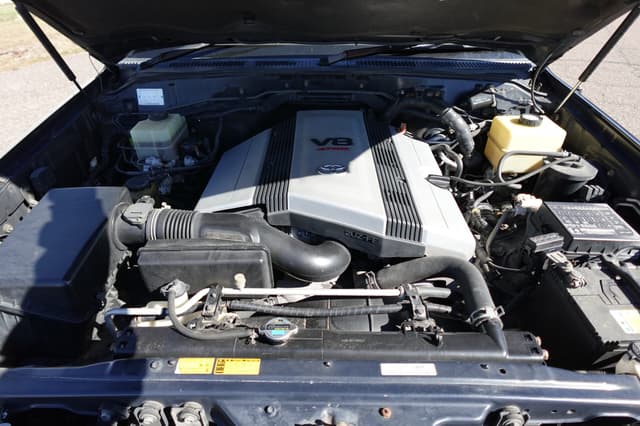2000 Toyota Land Cruiser JDM car for sale — photo 16 of 20