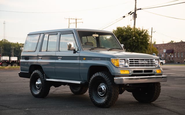 1995 Toyota Land Cruiser JDM car for sale — photo 5 of 17