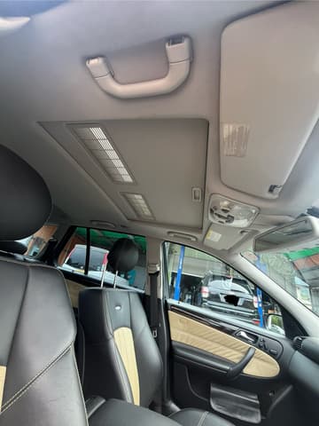 2004 Mercedes-Benz C Class JDM car for sale — photo 12 of 19