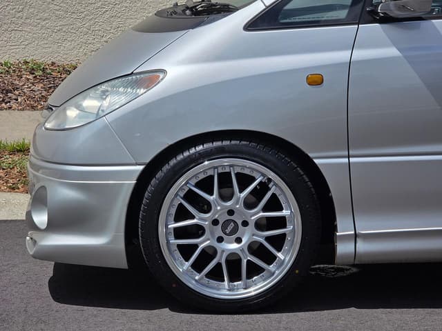2000 Toyota Estima JDM car for sale — photo 3 of 10