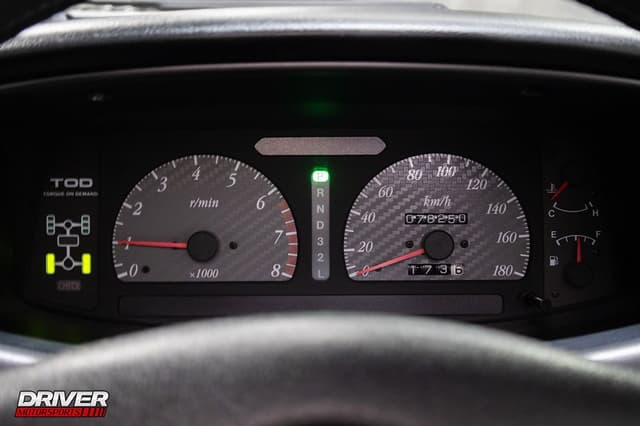 1999 Isuzu JDM car for sale — photo 18 of 25