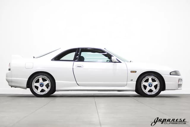 1996 Nissan Skyline JDM car for sale — photo 5 of 25