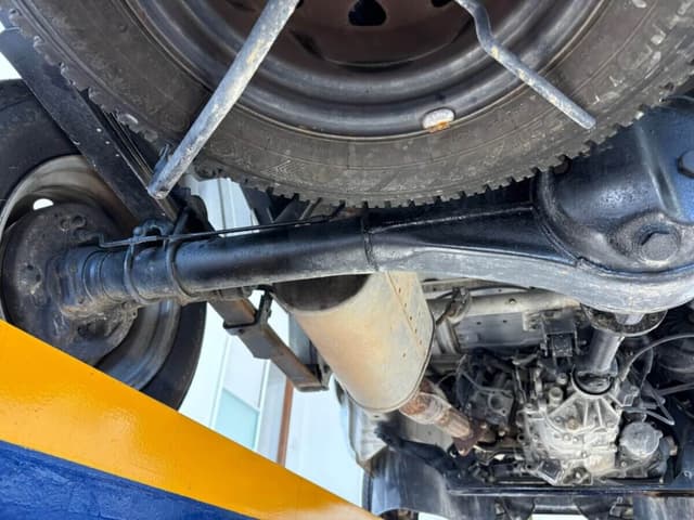 1999 Daihatsu Hijet JDM car for sale — photo 19 of 23