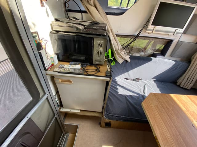 1991 Isuzu JDM car for sale — photo 17 of 24