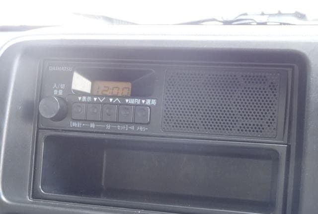2010 Daihatsu Hijet JDM car for sale — photo 19 of 20