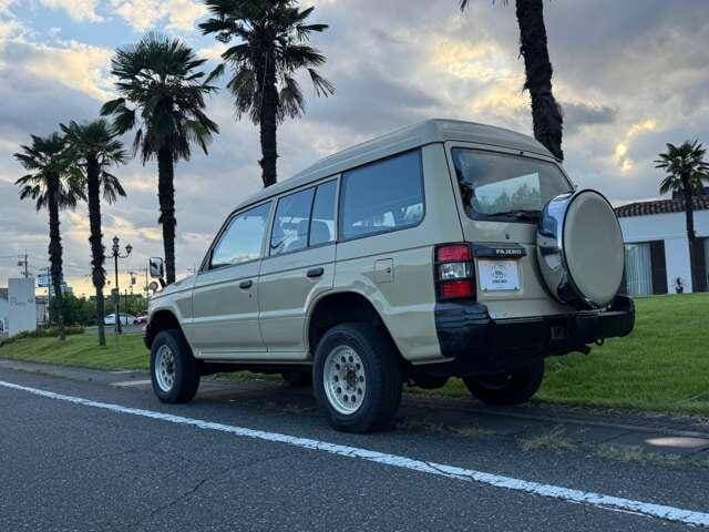 1994 Mitsubishi Pajero JDM car for sale — photo 15 of 20