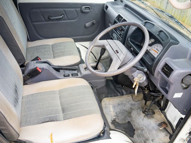1997 Mitsubishi Minicab JDM car for sale — photo 12 of 13