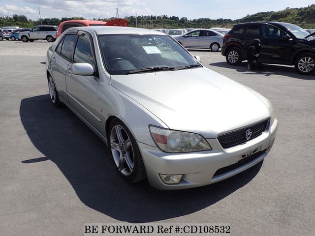 2001 Toyota Altezza JDM car for sale — photo 7 of 20