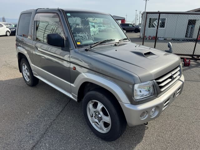 2001 Mitsubishi Pajero Mini JDM car for sale — photo 2 of 25