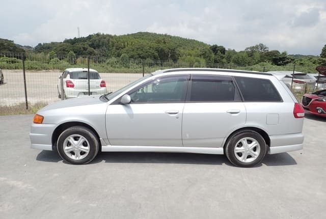 2001 Nissan JDM car for sale — photo 2 of 25