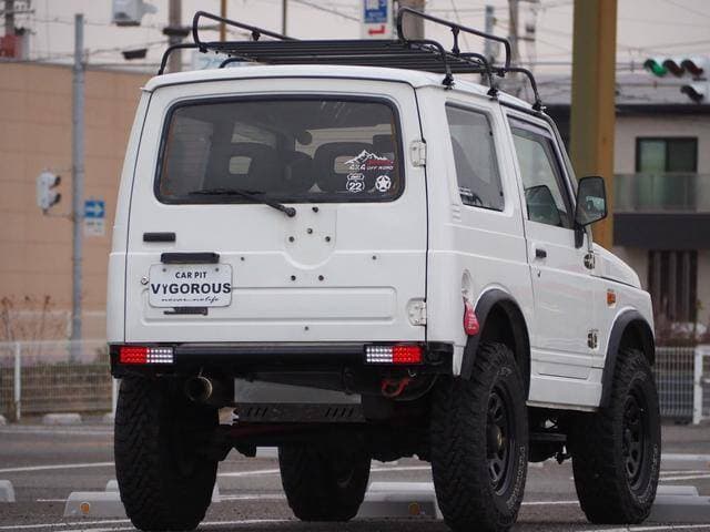 1997 Suzuki Jimny JDM car for sale — photo 4 of 20