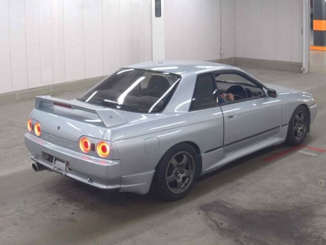 1991 Nissan Skyline JDM car for sale — photo 4 of 5