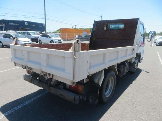 2010 Isuzu Elf JDM car for sale — photo 9 of 10