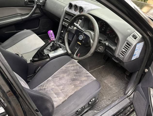 1998 Nissan Skyline JDM car for sale — photo 4 of 5