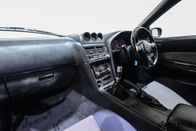 1998 Nissan Skyline JDM car for sale — photo 9 of 25