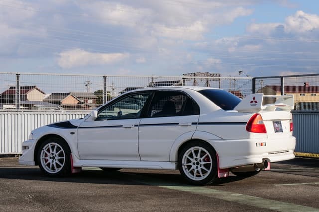 2000 Mitsubishi Lancer Evolution JDM car for sale — photo 5 of 25