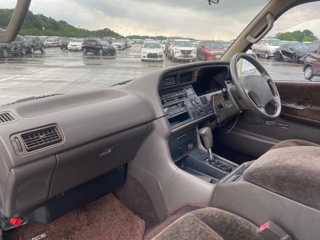 1994 Toyota HiAce JDM car for sale — photo 8 of 16