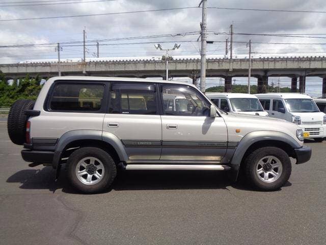 1996 Toyota Land Cruiser JDM car for sale — photo 10 of 20