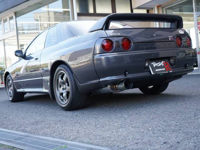 1992 Nissan Skyline JDM car for sale — photo 10 of 11