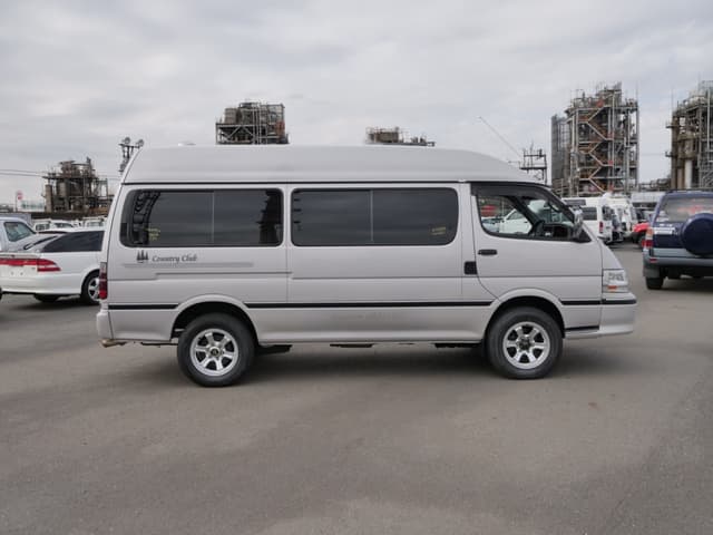 2001 Toyota HiAce JDM car for sale — photo 4 of 25