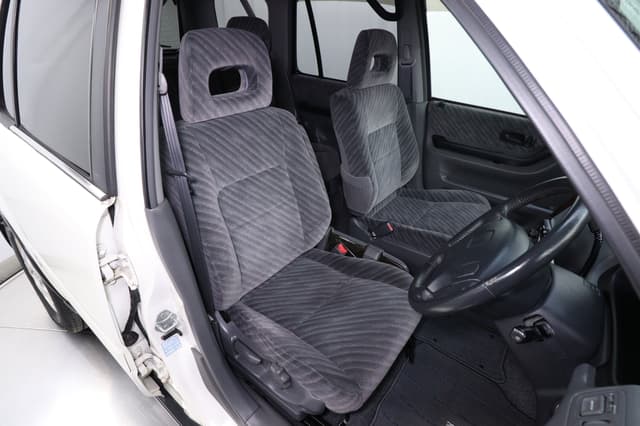 1998 Honda CR-V JDM car for sale — photo 16 of 25