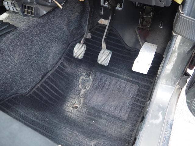 1995 Suzuki Jimny JDM car for sale — photo 13 of 20