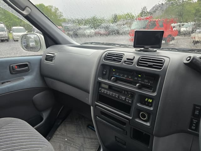 1996 Toyota Granvia JDM car for sale — photo 13 of 14