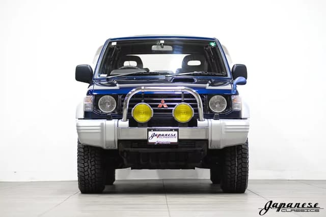 1995 Mitsubishi Pajero JDM car for sale — photo 2 of 25