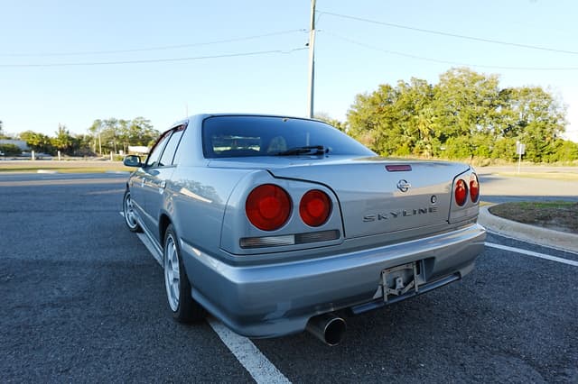 1998 Nissan Skyline JDM car for sale — photo 5 of 17