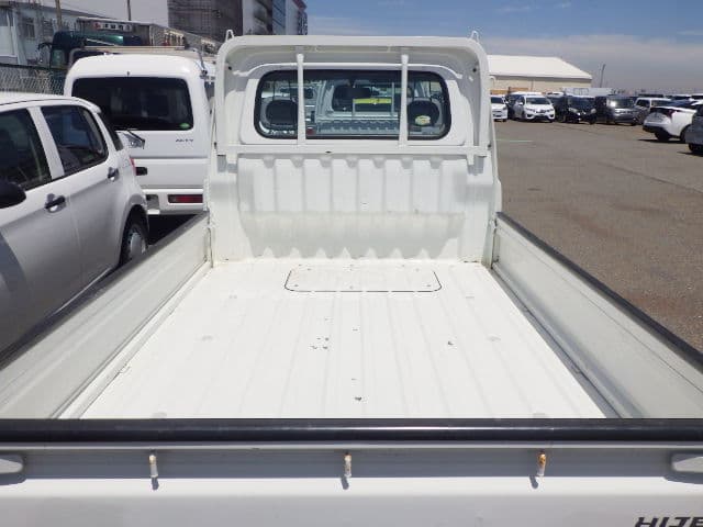 2009 Daihatsu Hijet JDM car for sale — photo 5 of 11