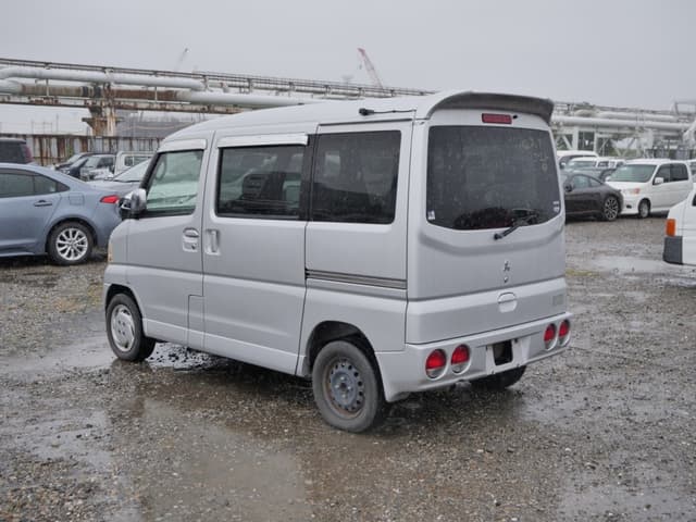 2002 Mitsubishi Town Box JDM car for sale — photo 7 of 25