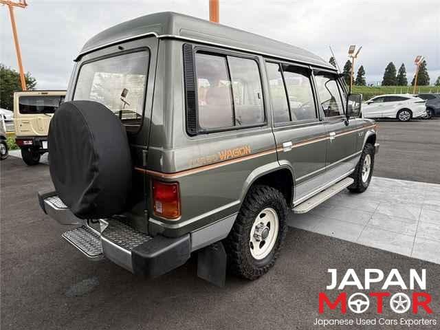 1988 Mitsubishi Pajero JDM car for sale — photo 6 of 11
