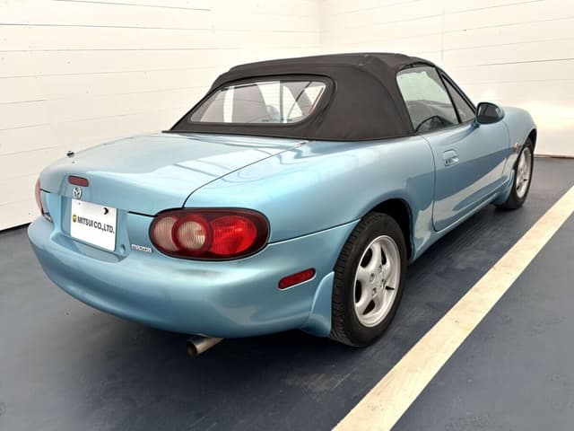 2000 Mazda Roadster (Eunos Roadster / MX-5) JDM car for sale — photo 10 of 25