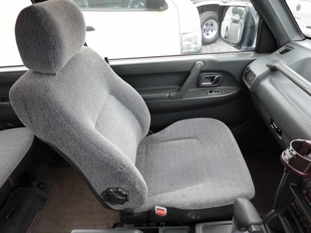 1995 Mitsubishi Pajero JDM car for sale — photo 20 of 22