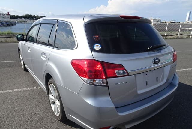 2011 Subaru Legacy JDM car for sale — photo 3 of 25