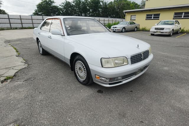 1996 Nissan Cedric JDM car for sale — photo 10 of 20