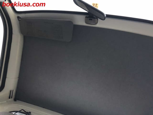 2000 Daihatsu Hijet JDM car for sale — photo 11 of 22