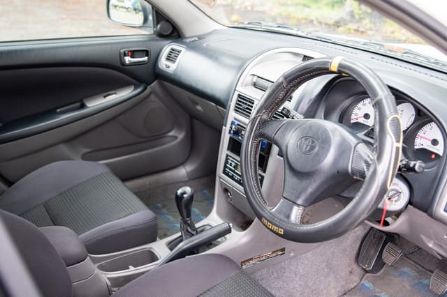 2001 Toyota Caldina JDM car for sale — photo 9 of 13